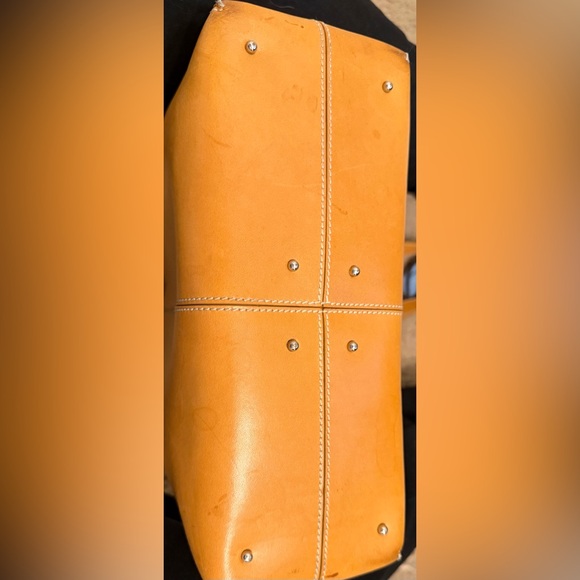 Luxurious J.P. Tod’s Tan Leather Tote Made in Italy Structured Shoulder Bag - Picture 15 of 16